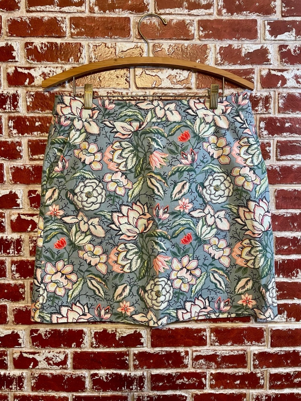 LOFT Blue Floral Straight Pocket Skirt Size 6. Cottagecore Grandmillennial. NWOT